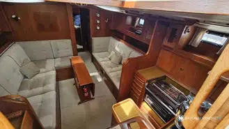 Hallberg Rassy  42