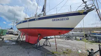 Hallberg Rassy  42