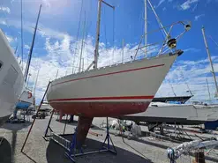Beneteau First 35