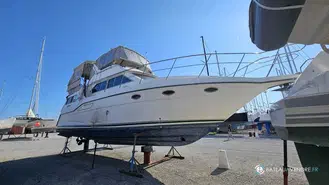 Cruisers Yachts 3850 AFT