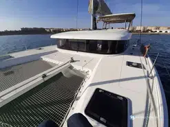 Lagoon  42