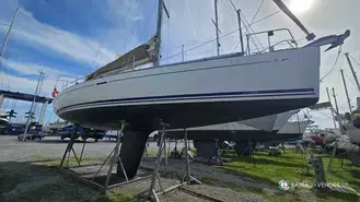 Dufour  44 Performance