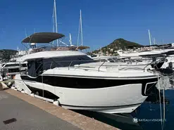 Prestige Yachts F5.7