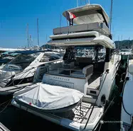 Prestige Yachts F4.9