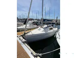 B2 Marine Blue Djinn