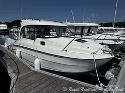 Beneteau Antares 8