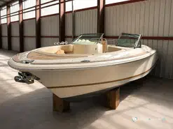 Chris Craft Launch 28
