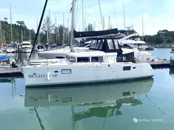 Lagoon  450 F
