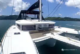 Lagoon  450 F