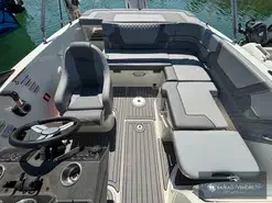 Bayliner VR5 BOWRIDER