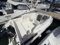 Jeanneau Leader 605