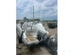 Beneteau Flyer 8 SUNdeck V2