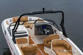 Bayliner VR6