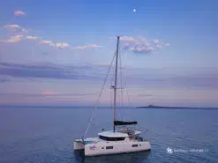 Lagoon  42