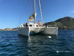 Lagoon  440