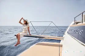 Prestige Yachts F4.9