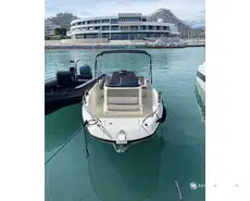 Quicksilver Activ 605 Open