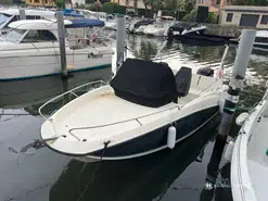 Quicksilver 605 Sundeck