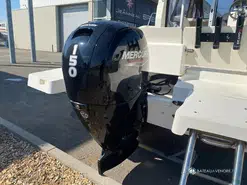 Quicksilver 625 pilothouse 