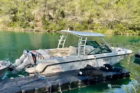 Boston Whaler  270 Vantage