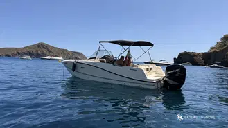 Quicksilver Activ 755 Sundeck