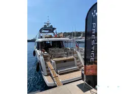 Prestige Yachts  X70