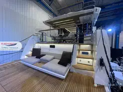 Prestige Yachts  X60