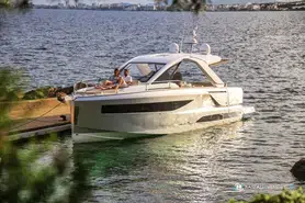Jeanneau DB 37
