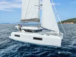 Lagoon  38