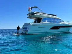Prestige Yachts  520 Fly