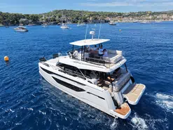 Prestige Yachts M6