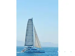 Lagoon Seventy 7