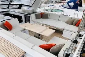 Beneteau Oceanis Yacht 62