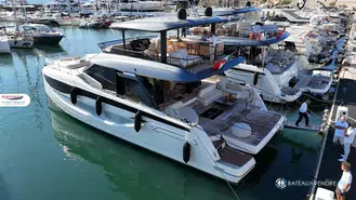 Prestige Yachts M7
