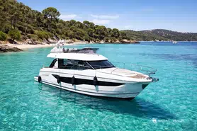 Prestige Yachts  F4.3