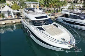 Prestige Yachts F4.9