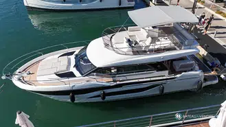 Prestige Yachts F4.9