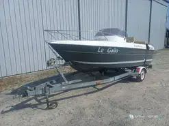 B2 Marine Cap Ferret 502 Day Cruiser
