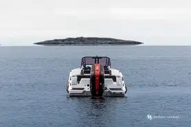 Iron Boats 907