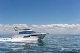 Prestige Yachts  520 Fly