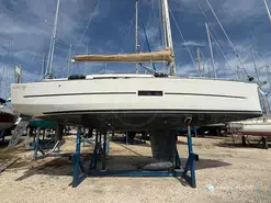 Dufour  310
