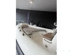 Grand Golden Line G750