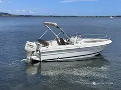 B2 Marine CAP FERRET 522 OPEN