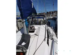 Dufour  375