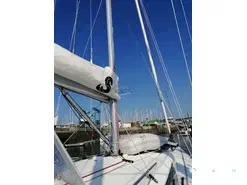Beneteau Oceanis 38.1
