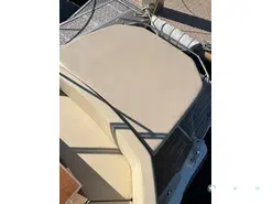 Cranchi Endurance 27