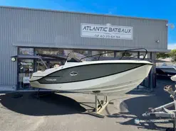 Quicksilver Activ 755 Open