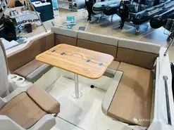 Quicksilver Activ 755 Open