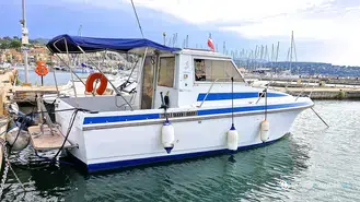 Beneteau Antares 800