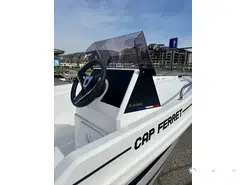 B2 Marine CAP FERRET 135 FISHING
